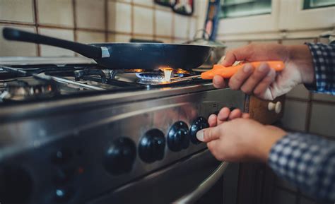 how to light pilot light on a gas stove